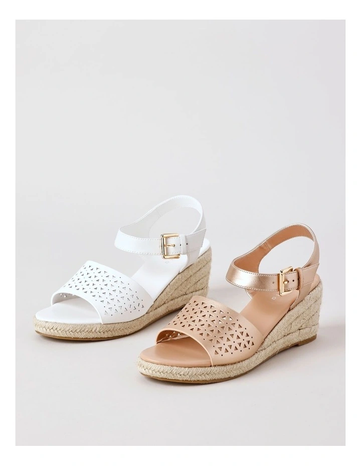 Peta Sandal in Tan Leather image 7