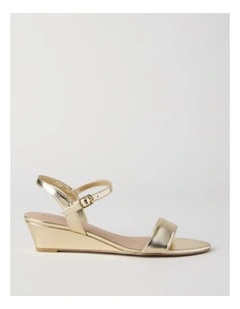 Cora Sandal in Gold