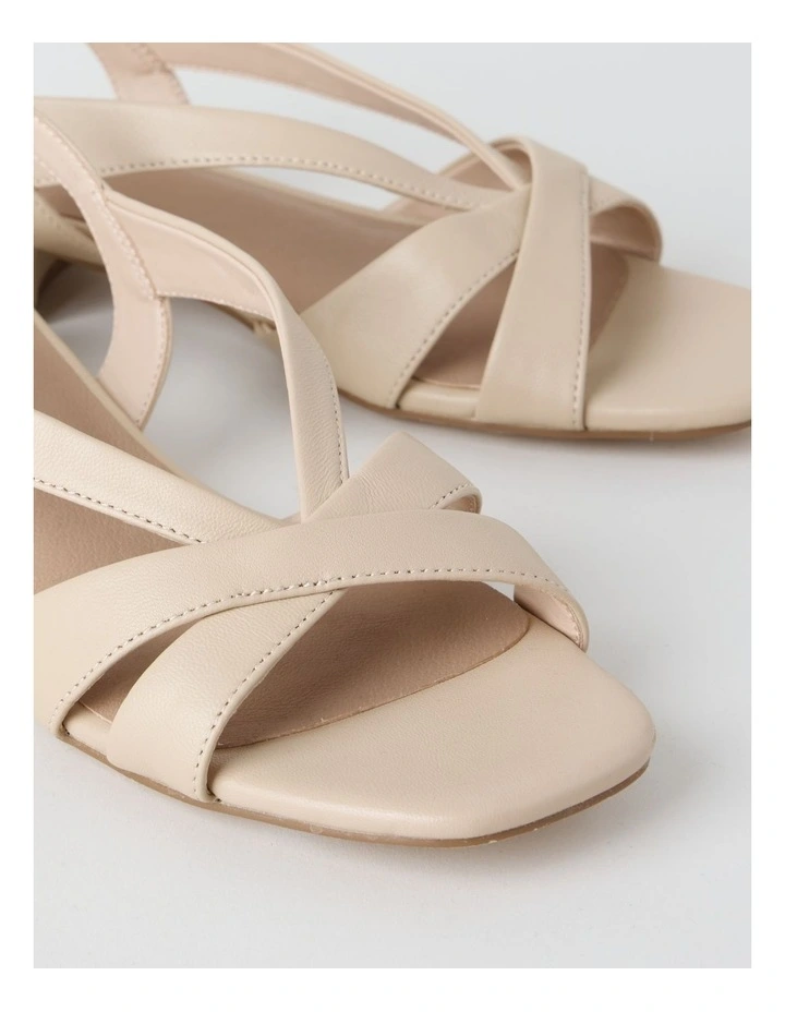Janet Sandal in Nude image 5