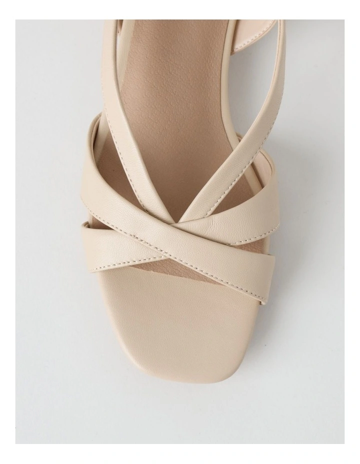 Janet Sandal in Nude image 7