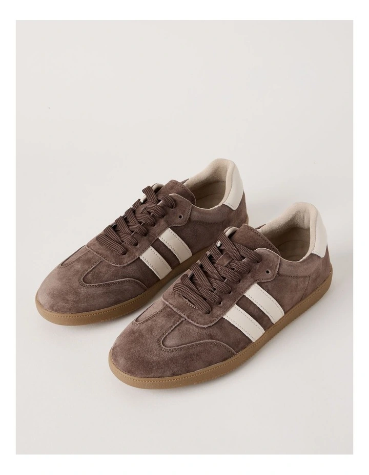 Lisbon Sneaker in Chocolate Suede image 4