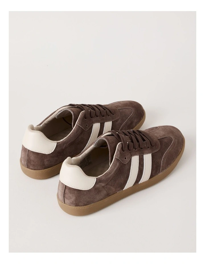 Lisbon Sneaker in Chocolate Suede image 5