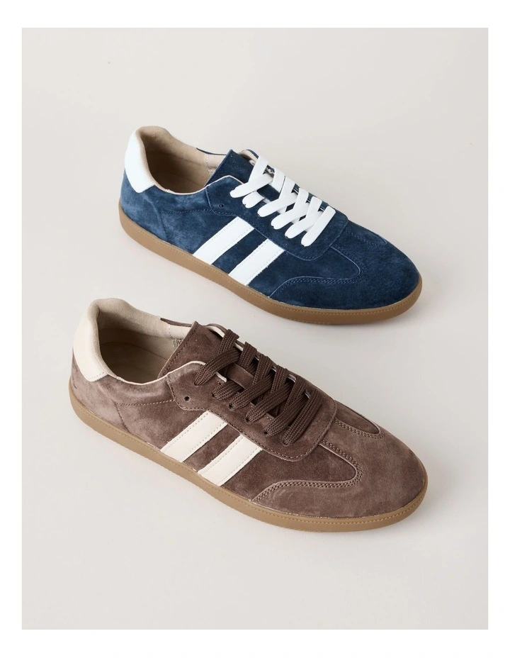 Lisbon Sneaker in Chocolate Suede image 7