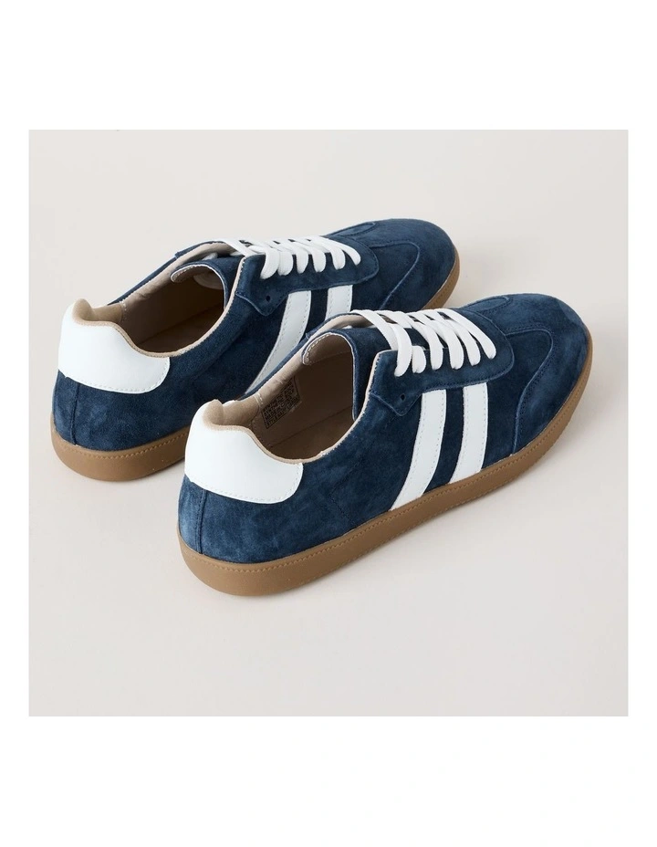 Lisbon Sneaker in Navy Suede image 4