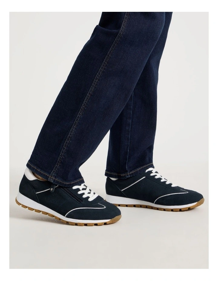Hervey Sneaker in Navy image 4