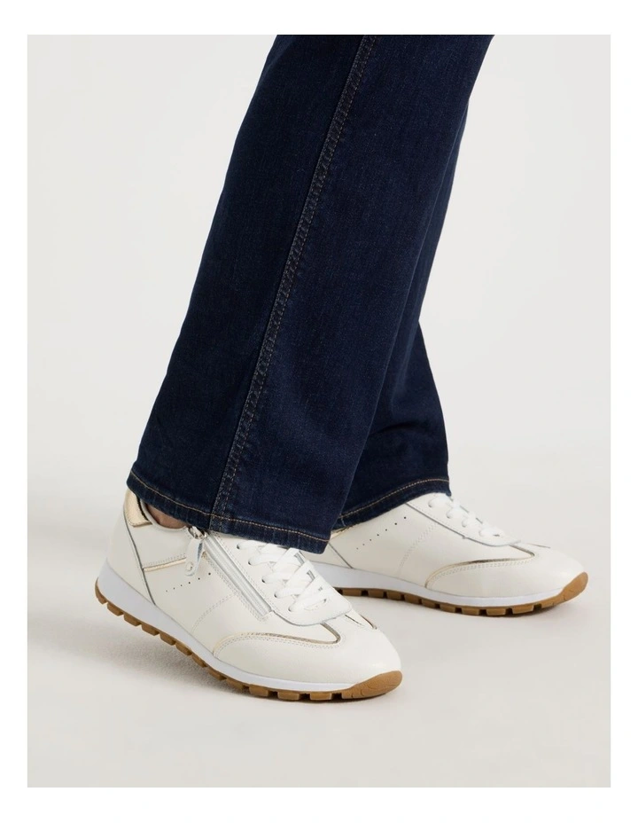 Hervey Sneaker in White image 4