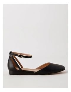 Kelise Flat Shoes in Black