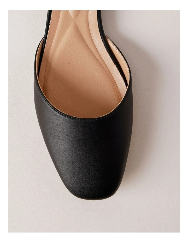 Kelise Flat Shoes in Black image 3