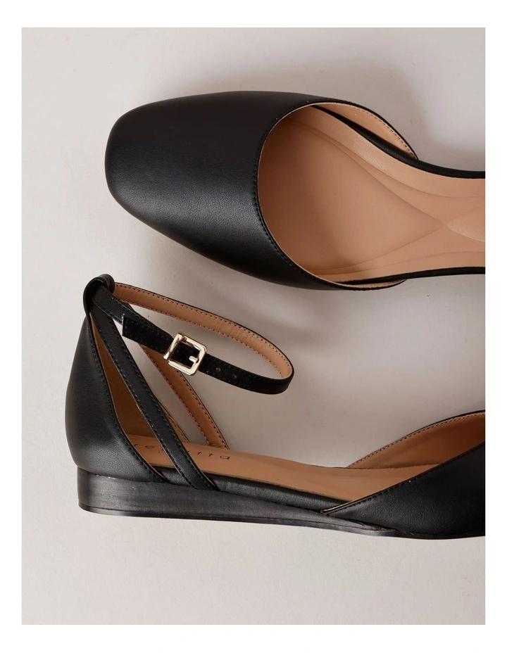 Kelise Flat Shoes in Black image 6