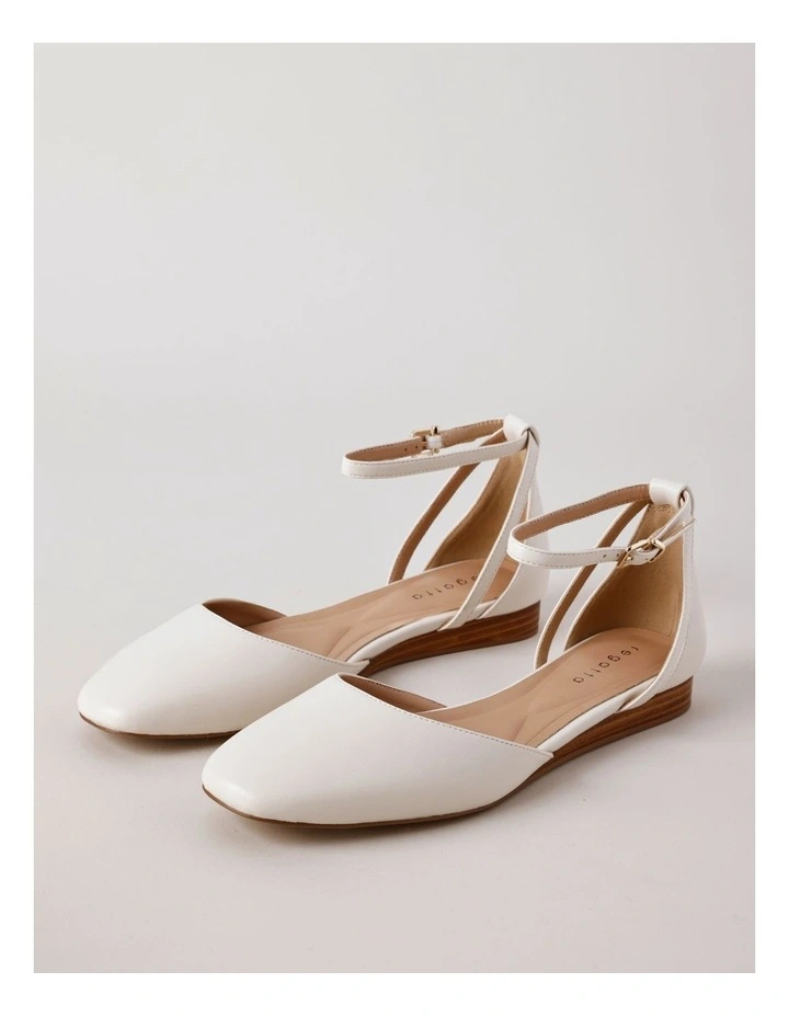 Kelise Flat Shoes in Chalk image 3