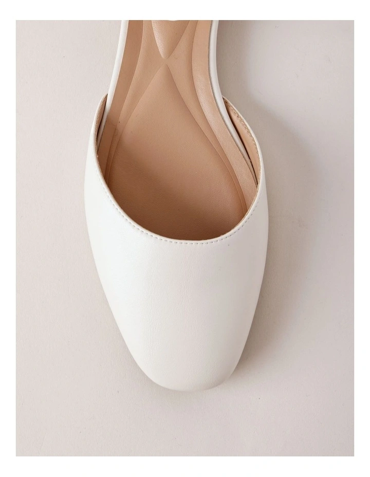 Kelise Flat Shoes in Chalk image 4