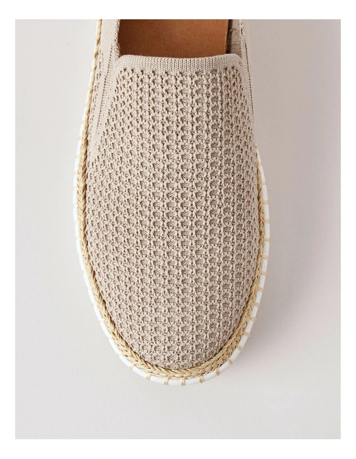 Queena Flat Shoe in Natural image 6