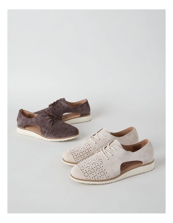 Rosie Flat Shoes in Bone image 6