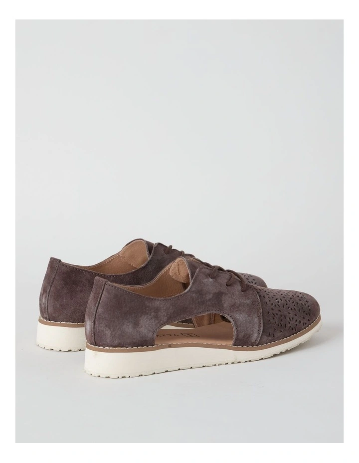 Rosie Flat Shoes in Chocolate image 4