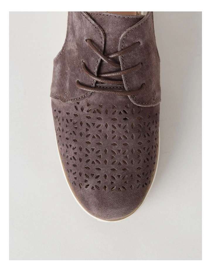 Rosie Flat Shoes in Chocolate image 5