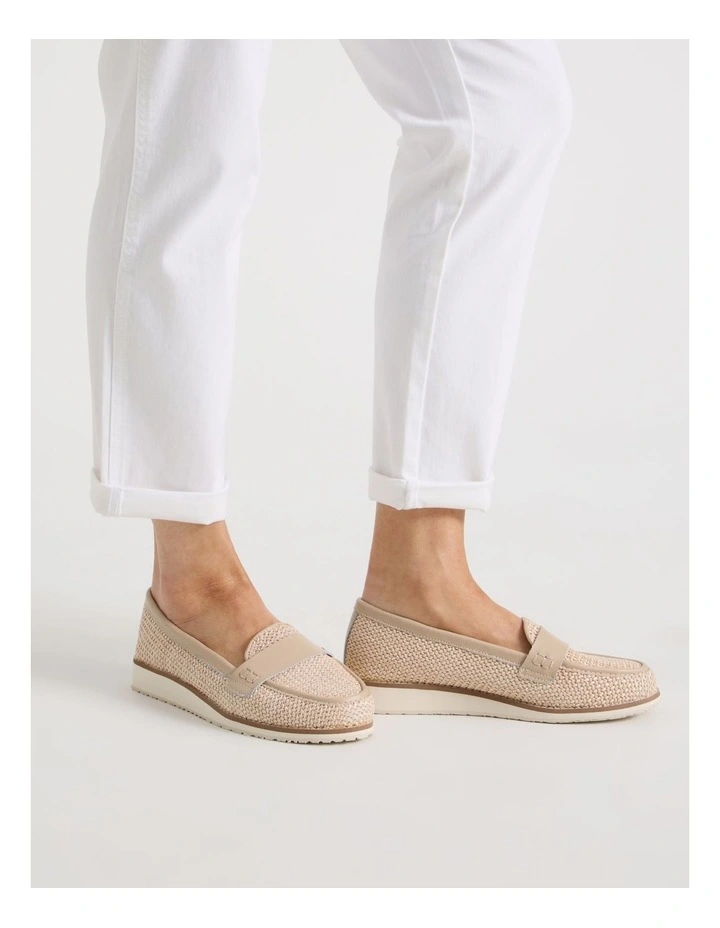 Quebec Flat Shoes in Raffia image 2