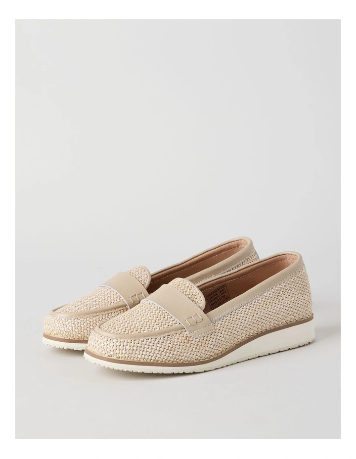 Quebec Flat Shoes in Raffia image 3