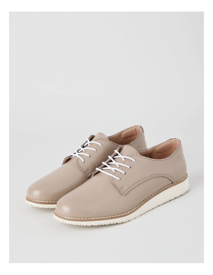 Rome Flat Shoes in Taupe image 3
