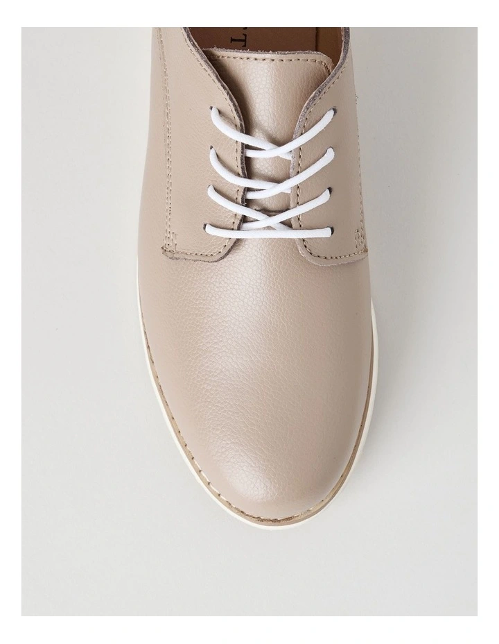Rome Flat Shoes in Taupe image 6