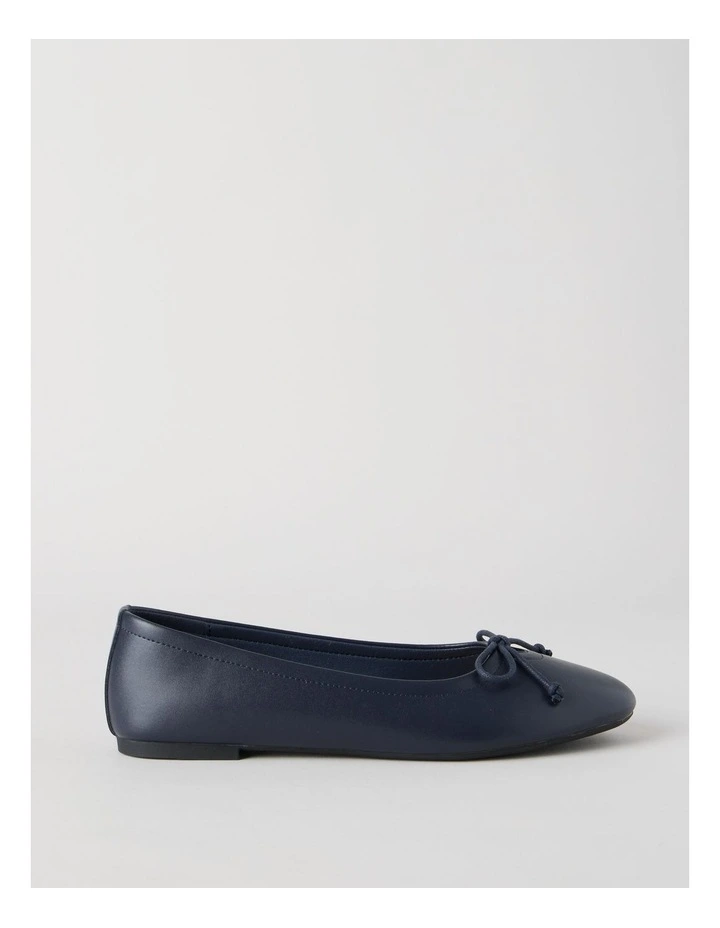 Cindy Flat Shoes in Navy image 1