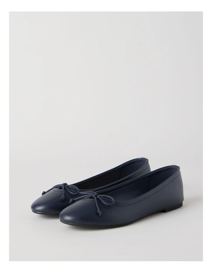 Cindy Flat Shoes in Navy image 3