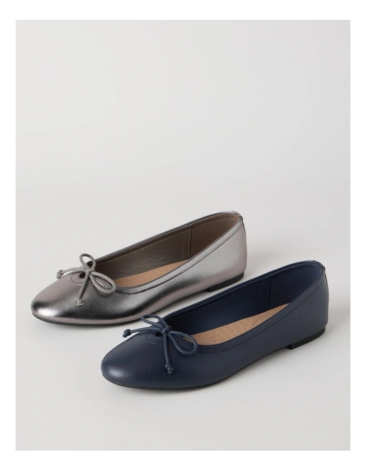 Cindy Flat Shoes in Navy image 7