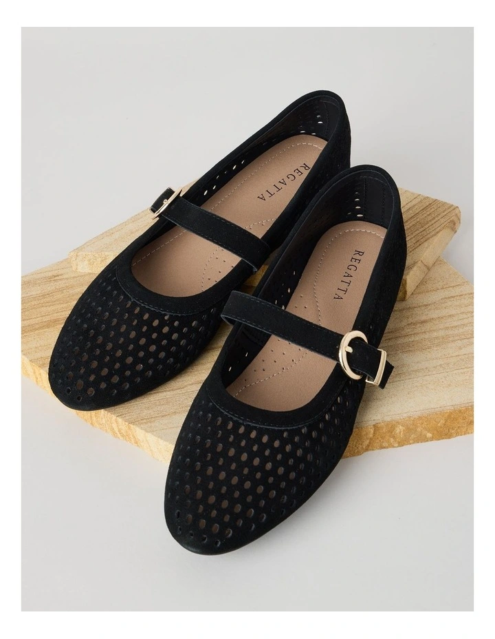 Dorothy Flat Shoes in Black image 7