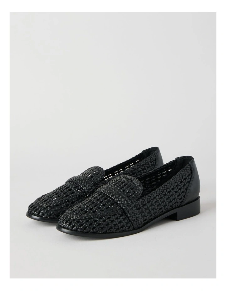 Blair Flat Shoes in Black image 3