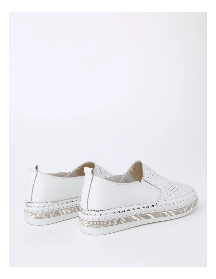 Chloe Leather Shoe in White image 6