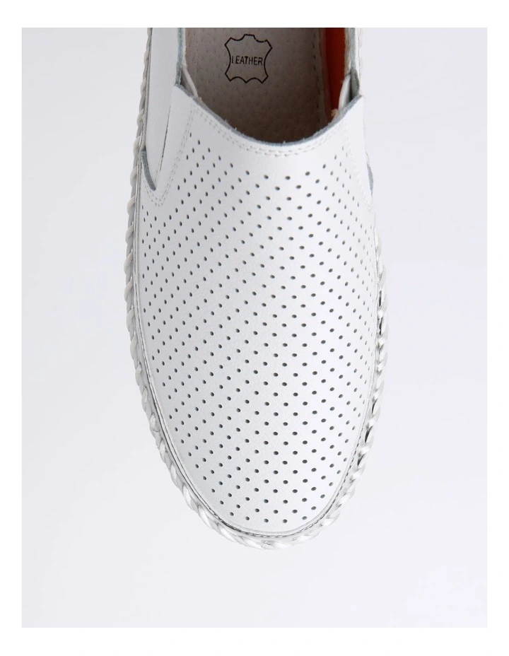 Chloe Leather Shoe in White image 7