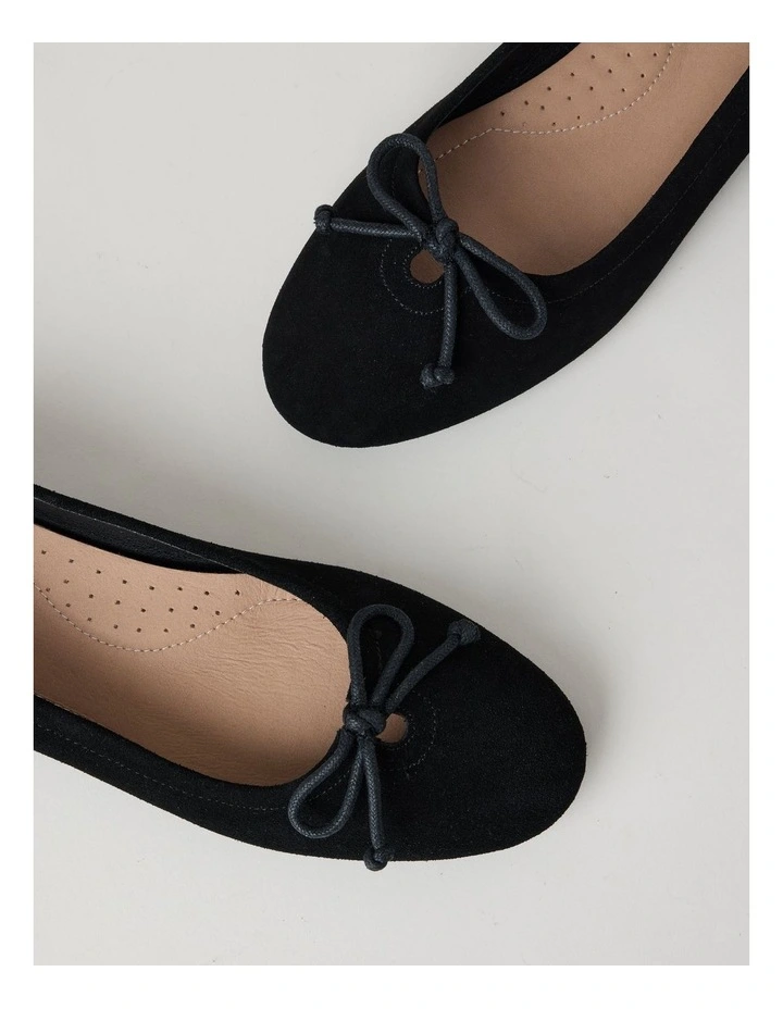 Cindy Flat Shoes in Black image 3