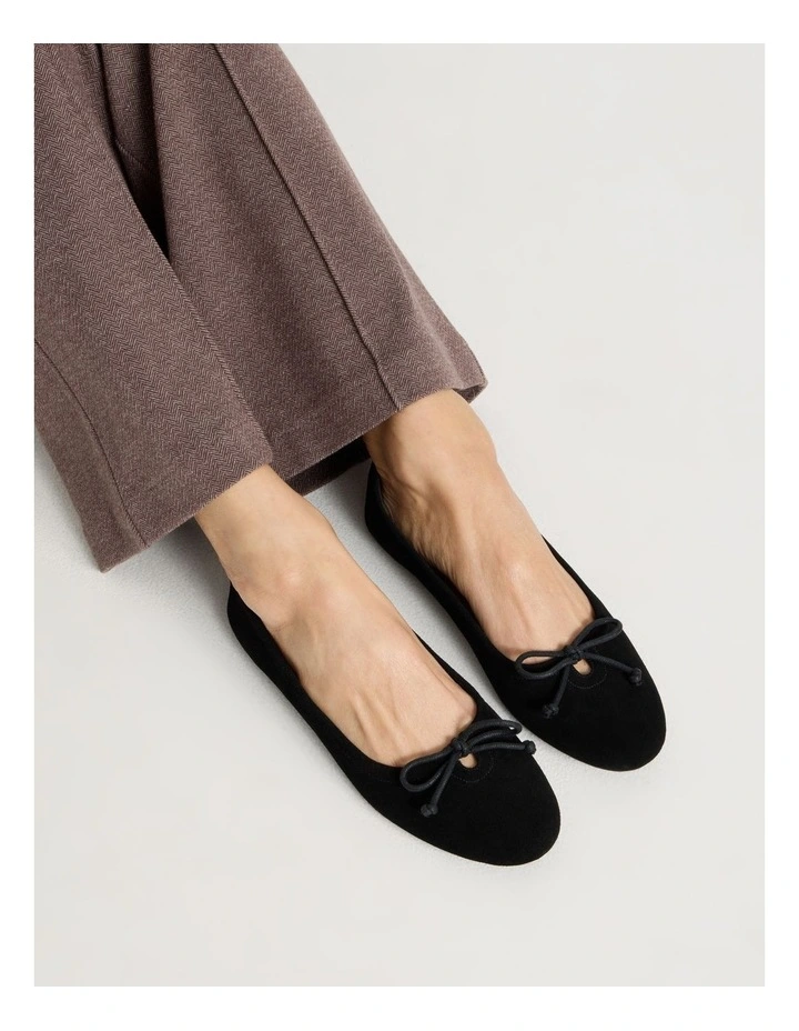 Cindy Flat Shoes in Black image 4