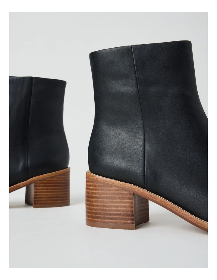 Willis Boot in Black image 5