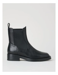 Billy Boot in Black