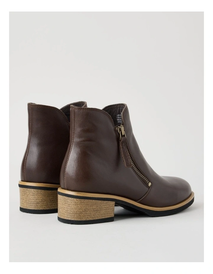 Dami Boot in Dark Brown image 4