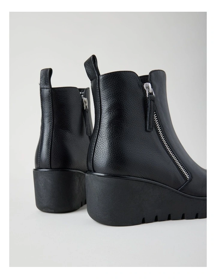 Petra Boot in Black image 4