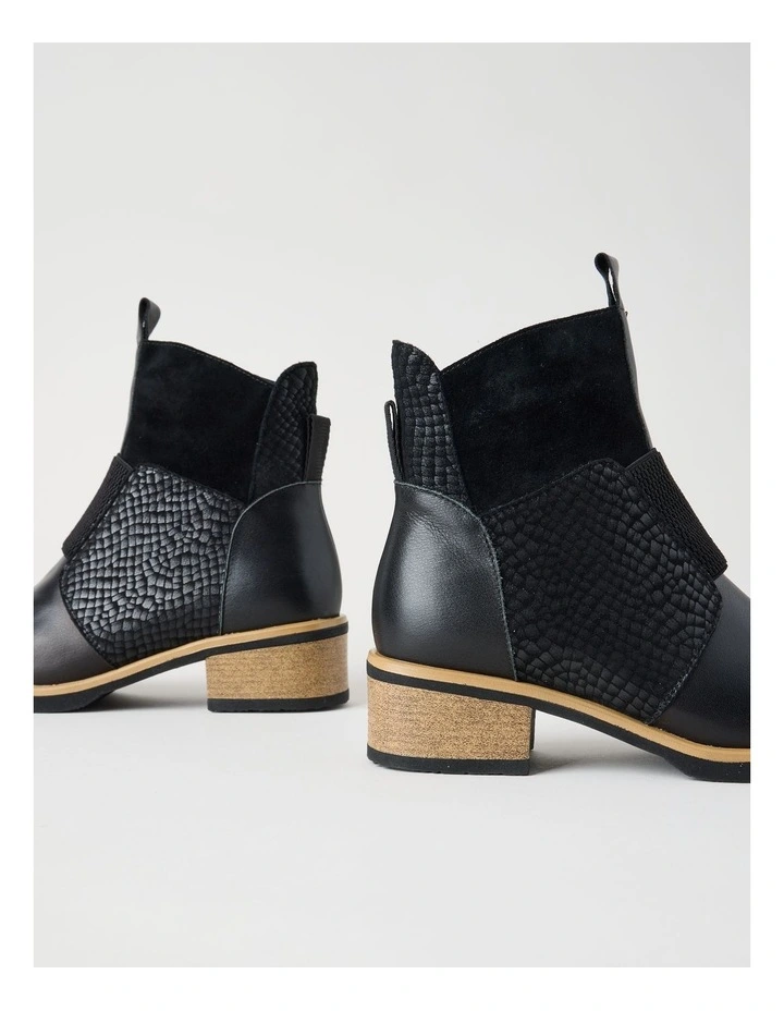 Destiny Boot in Black image 2