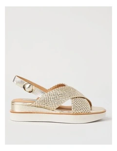 Dana Sandal in Gold