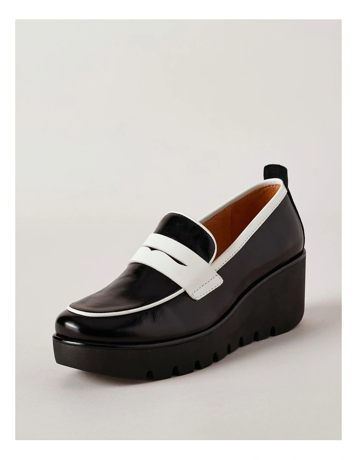 Wren Heeled Shoe in Black/Bone Leather image 2
