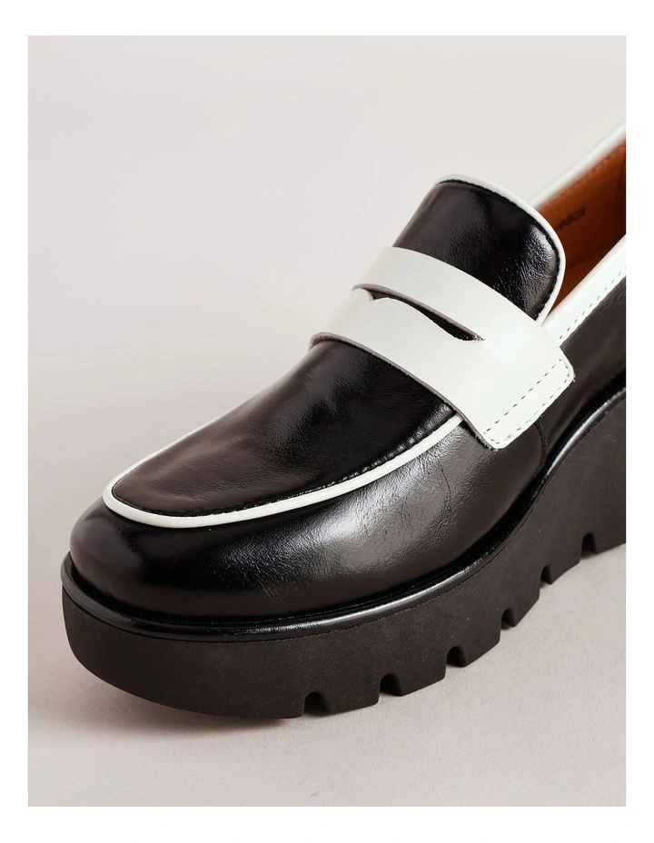 Wren Heeled Shoe in Black/Bone Leather image 3