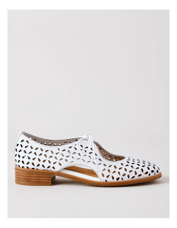 Alison Flat Shoes in White image 1