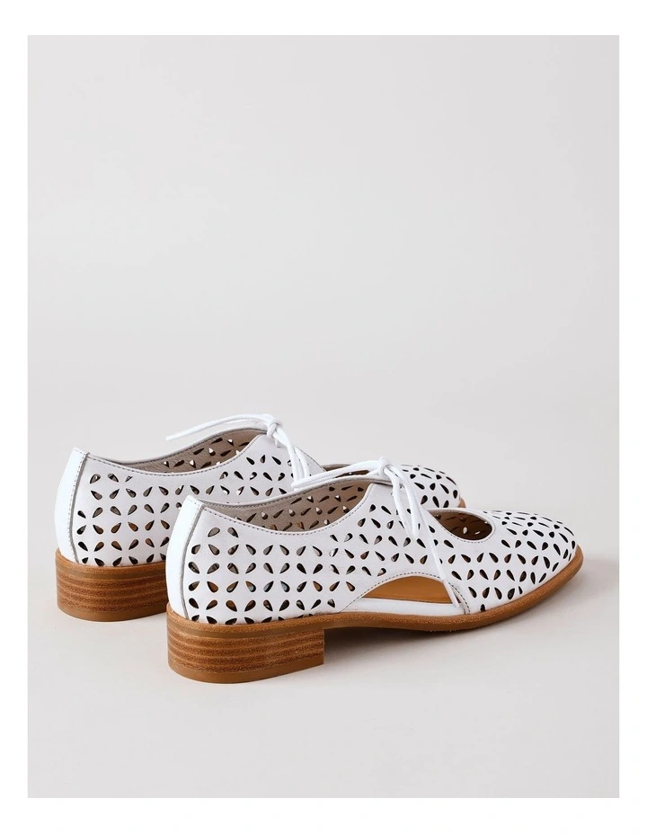 Alison Flat Shoes in White image 3