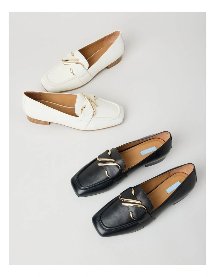 Spencer Flat Shoes in Black image 6