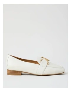 Spencer Flat Shoes in Bone