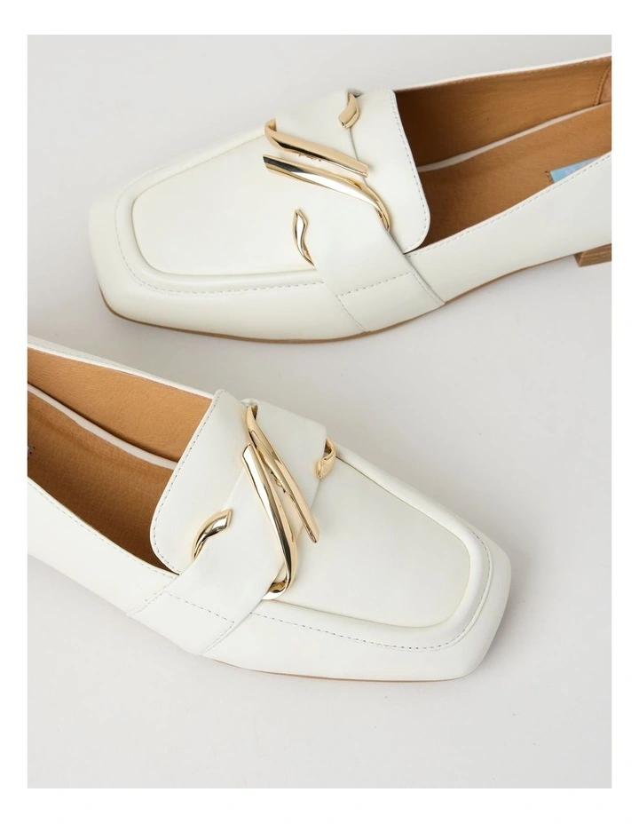 Spencer Flat Shoes in Bone image 2