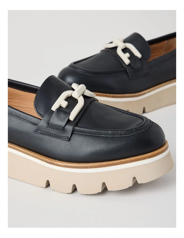 Lexi Flat Shoes in Black image 2