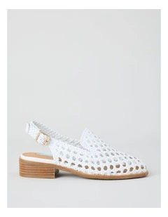 Aria Flat Shoes in White