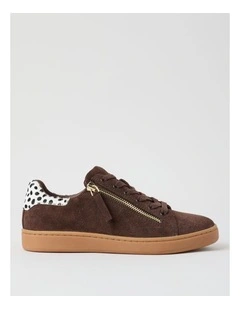 Rusty Sneaker in Chocolate