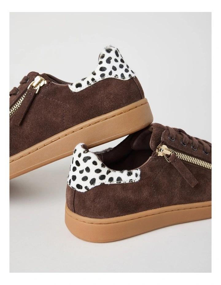 Rusty Sneaker in Chocolate image 2