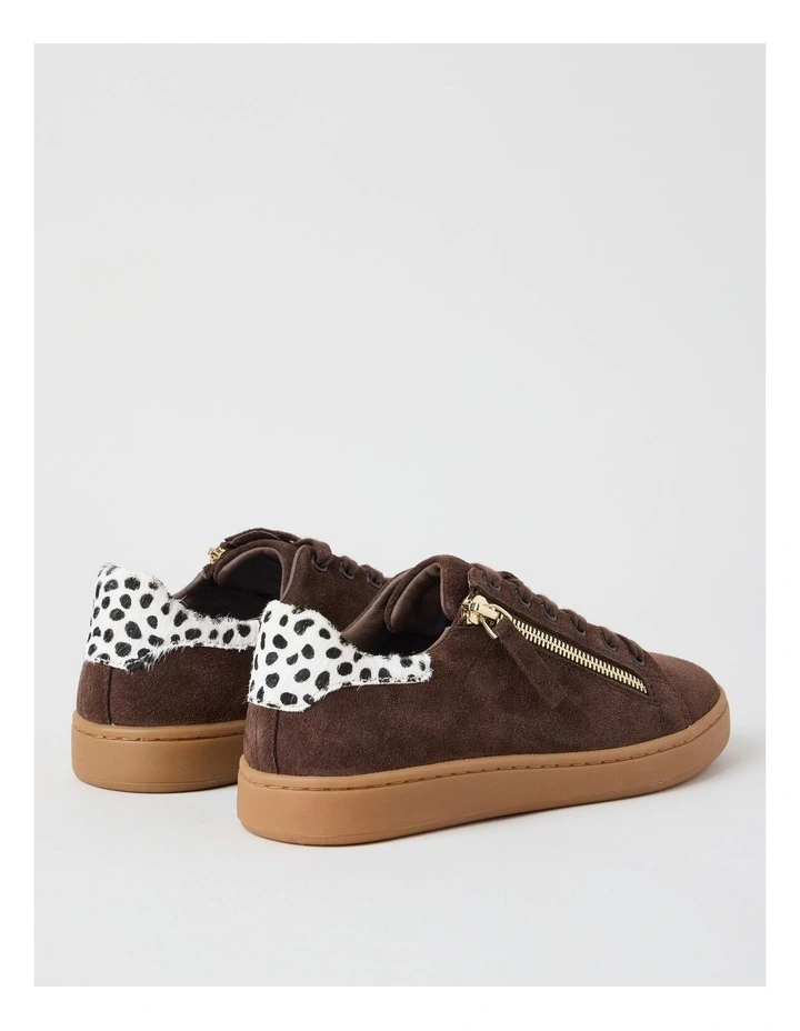 Rusty Sneaker in Chocolate image 4